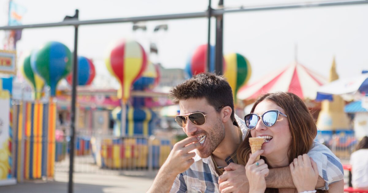 Image of couple in NYC resolving communication problems in marriage
